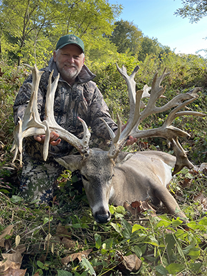 Trophy Whitetail Hunt Texas