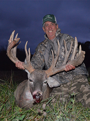 Trophy Whitetail Hunt Florida