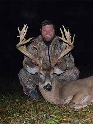 Trophy Whitetail Hunt Mississippi