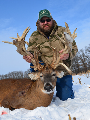 Trophy Whitetail Hunt Illinois