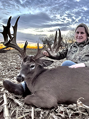 Trophy Whitetail Hunt Arkansas